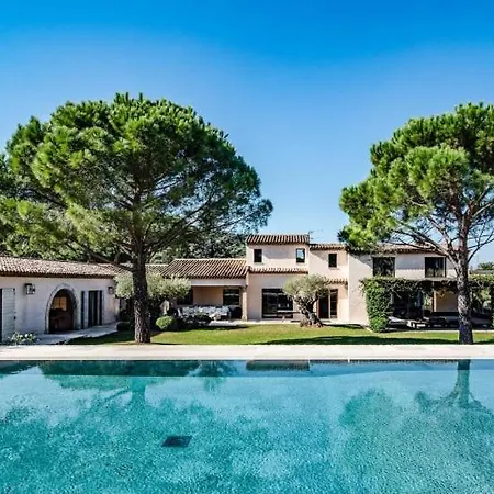 Dreamland Outside St.-tropez Villa