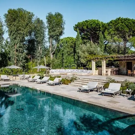 Dreamland Outside St.-tropez